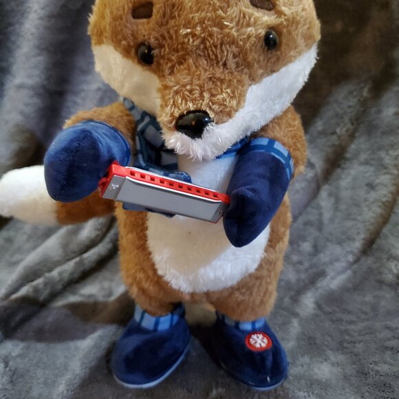 Target Wondershop Christmas 2024 Animated Musical Plush Fox W/ Harmonica - Picture 12 of 12